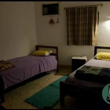 Sebaii Camp السباعى كامب شاطئ الترابين بجوار ويت بالس Hostel Nuweiba` Buitenkant foto