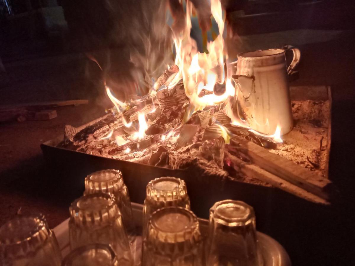 Sebaii Camp السباعى كامب شاطئ الترابين بجوار ويت بالس Hostel Nuweiba` Buitenkant foto